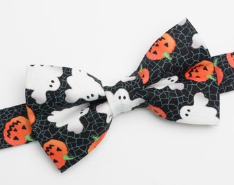 Bow Tie - Halloween Pumpkins & Ghosts Bowtie