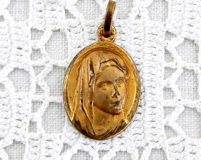 Small Vintage French Religious Gold Plated Medal Virgin Mary / Charm / Religion / Christian / Catholic / Madonna Our Lady Religious Jewelry