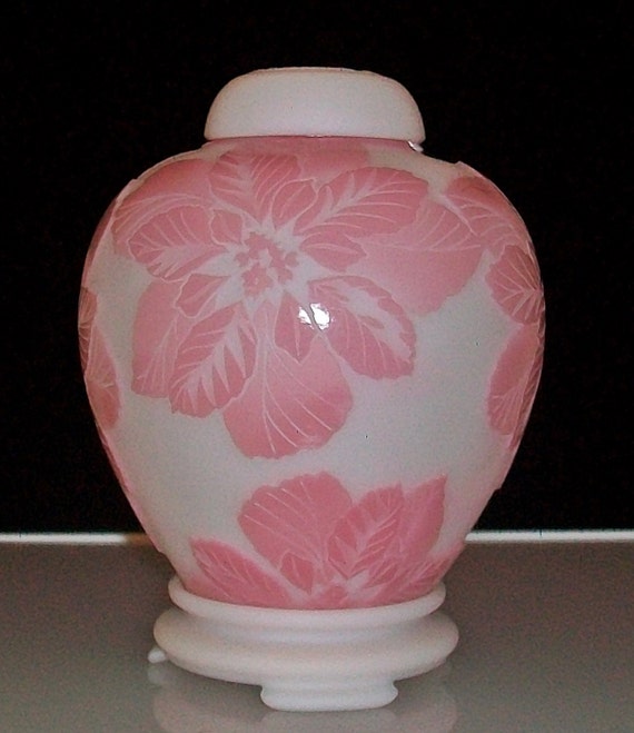 Limited Edition ~ Fenton Carved Cameo 