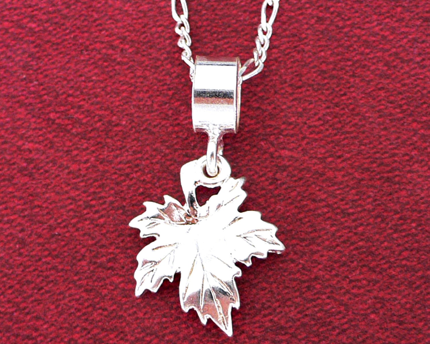 Canadian Maple Leaf Pendant Solid 925 Sterling Silver