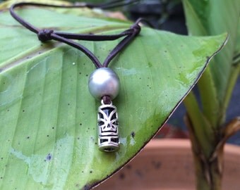 Perle de Tahiti et Tiki tahitien, cuir australien, collier homme