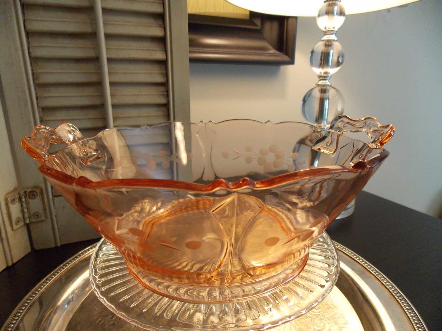 BOWL “Vintage PINK DEPRESSION Glass Etched Serving Bowl”, Pink Glass