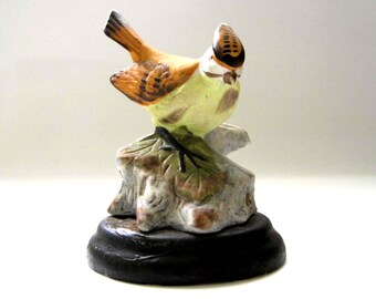 Brinn's Bird Figurine, c. 1970, Brown Bird with Yellow Breast, Vintage Bird Statue on Stand