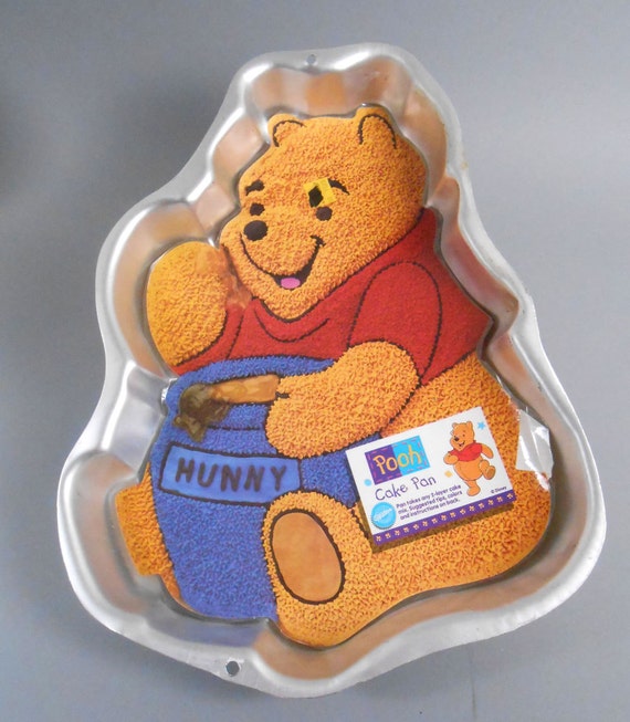 Wilton Winnie The Pooh With Hunny Pot Cake Pan With Insert 