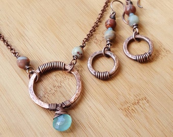 Blue copper wire jewelry set blue chalcedony necklace hammered circle necklace copper wire earrings jasper earrings wire wrapped jewelry