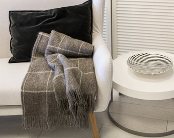 Wool blanket made of Gotland wool / gray checked wool blanket / Gotland sheep wool / blanket / wool blanket / grey blanket made in Europe