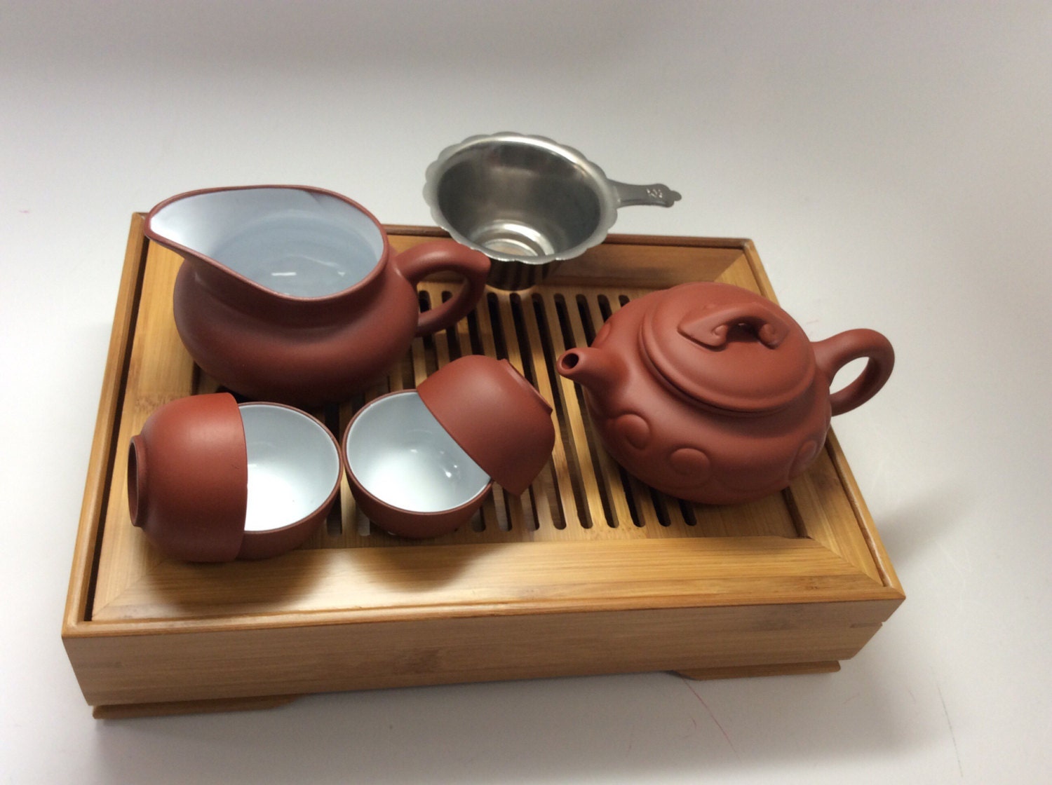 Beautifully crafted Yixing Tea Set with Tea Tray 1 tea set