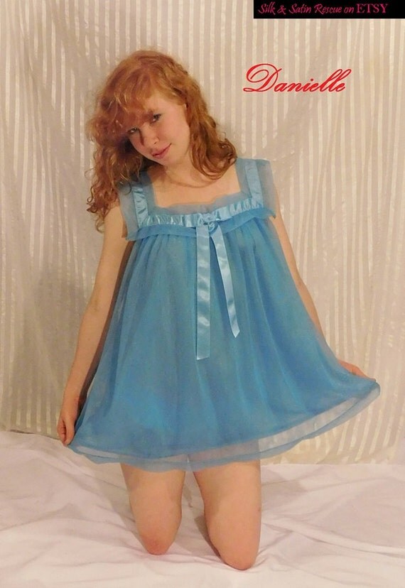 Cute BLUE NYLON BABYDOLL Sheer Nighty Nightie Nightgown