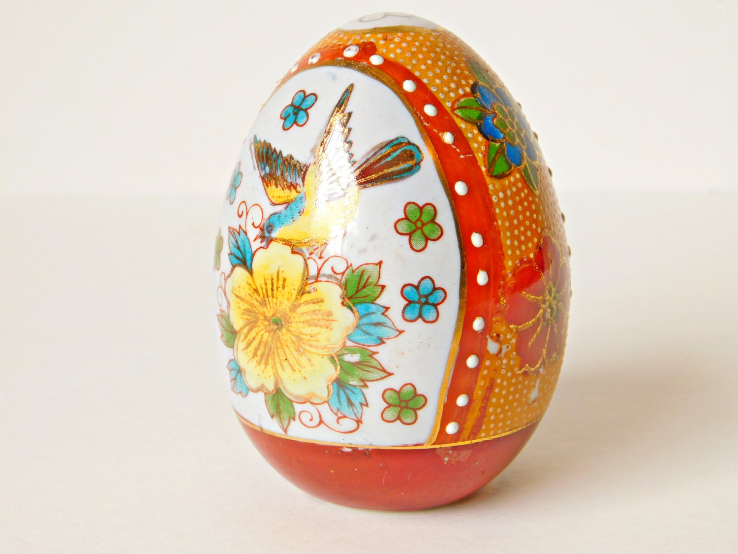 SALE Vintage Chinese Porcelain Egg Hand Painted with