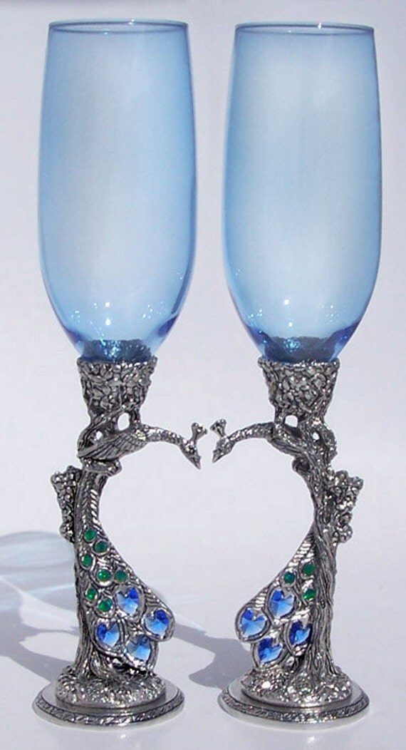 Items similar to Peacock Heart Pair toasting flutes on Etsy