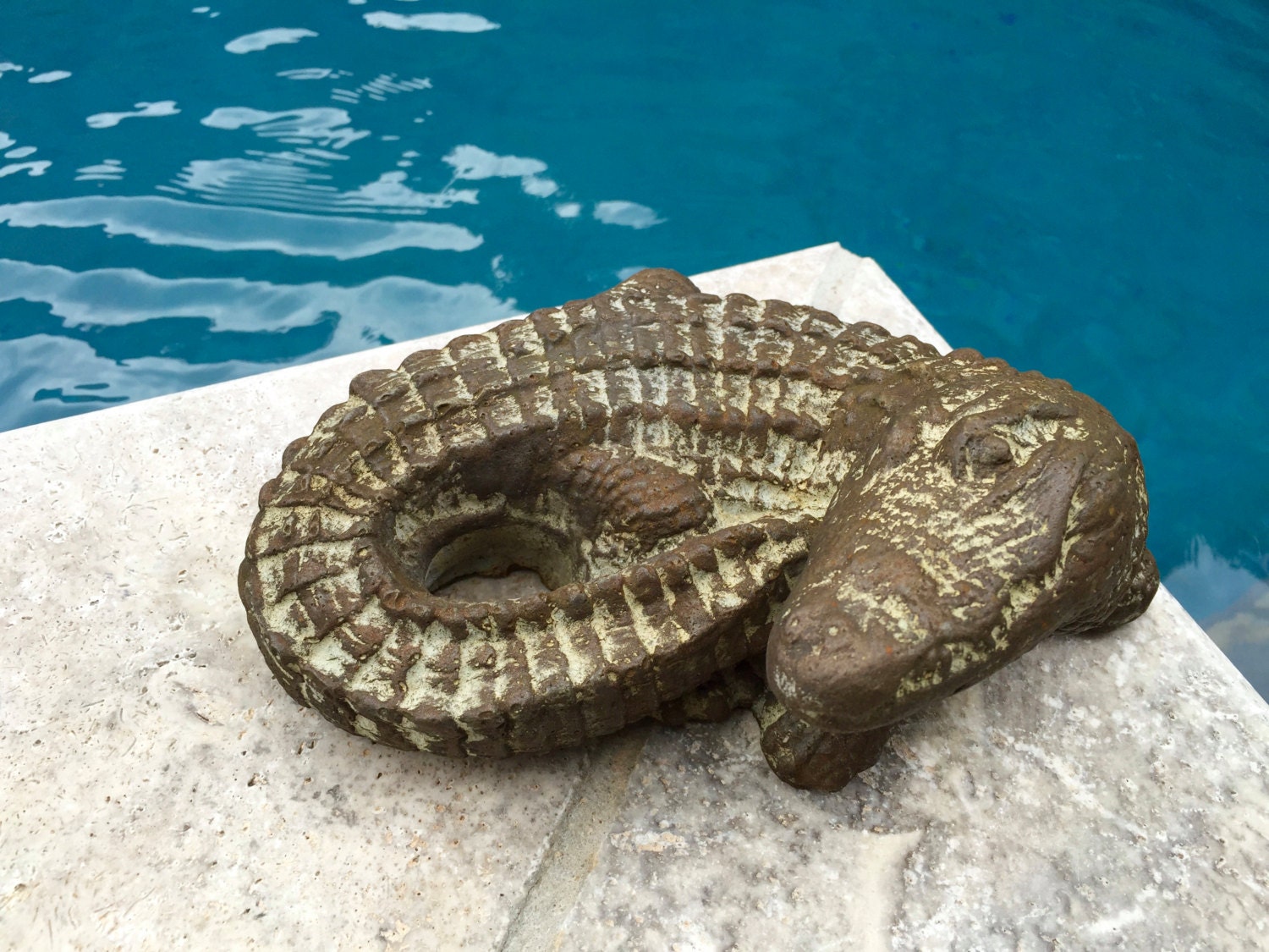 resin alligator statue