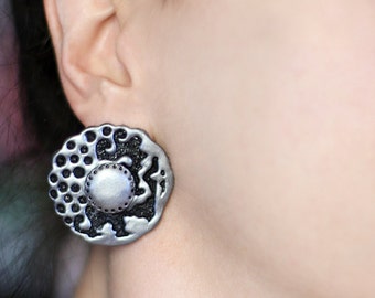 Silver clip on earrings Modernist jewelry Black and silver jewelry Cocktail earrings Modern clip on stud earrings Gift for her Elegant gifts
