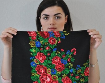 Chale russe Vintage Russian shawl Wool shawl Floral scarf Black shawl Piano shawl Vintage shawl Babushka Scarf Winter shawl
