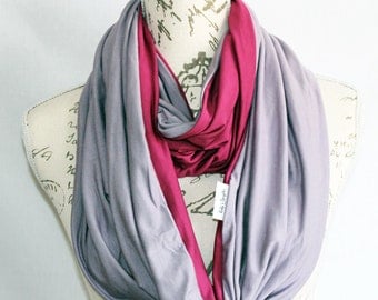 Infinity Scarf with zipper pocket / Lilac and Pink Infinity Scarf with hidden zipper pocket / Travel scarf / Valentines Day Gift