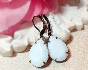 Milk Glass Earrings - Winter White Earrings - Best Christmas Gifts for Women - Victorian Earrings - CAMBRIDGE White