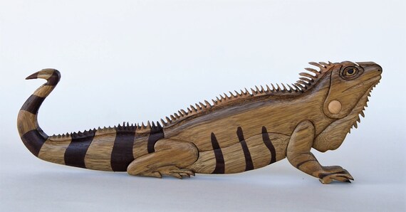 Iguana Intarsia Wall Hanging Wooden Animal Lizard Carving Wood