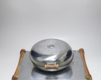 Antique Chicago Electric Waffle Iron and Platter, Antique Waffle Maker, Antique Waffle Iron, Chicago Electric, Waffle Iron, Waffle Maker