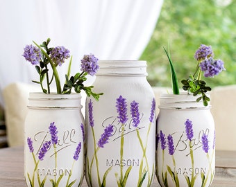 Lavender Flower Mason Jar Vases - Painted and Distressed Mason Jars - Lavender Mason Jars - Wedding Centerpiece