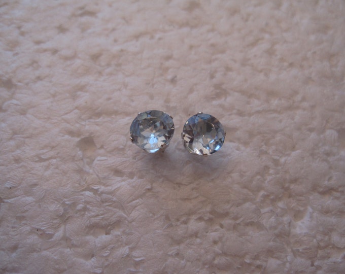 Sky Blue Topaz Studs, Large 9mm Round, Natural, Set in Sterling Silver E877