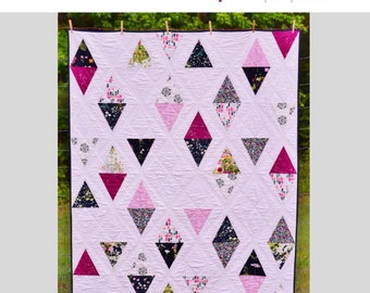 Triangle Garden PDF Quilt Pattern - Throw, Twin, Queen Size - Paper Piecing - Designed for Focal Prints, Incorporates Negative Space