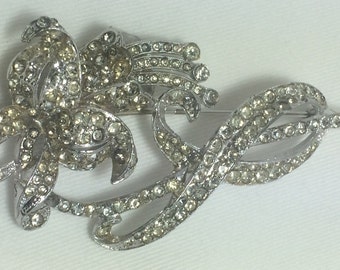SALE ! Vintage Flower Clear Rhinestone Brooch