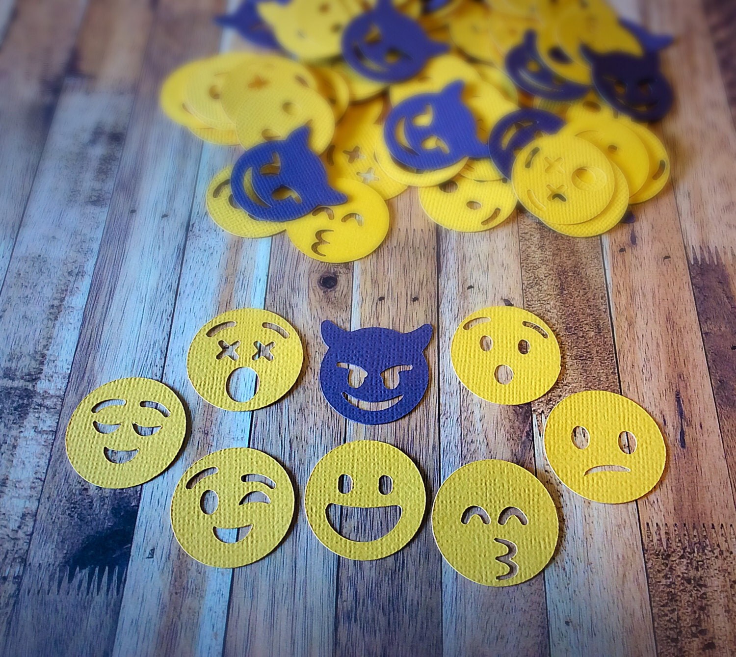 Emojis Confetti Emoji table decor Emoji Confetti Emoji