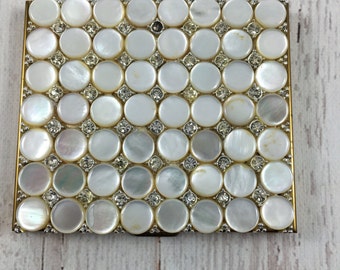 Marhill Compact Mirror, Mother of Pearl, vintage powder compact, midcentury compact mirror,1950s makeup mirror, compact,accessories