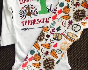 Thanksgiving Outfit. Baby Girl Thanksgiving. Thanksgiving leggings. Pumpkin Pie. Thanksgiving top. Custom Thanksgiving. Thanksgiving Baby.
