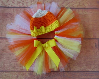 Candy Corn Tutu and hat with yellow bow. Sizes Newborn to 2 years. Baby girl's Halloween costume or photo prop.