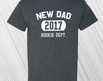 Rookie Dad (Est. 2017) T-Shirt Funny Saying New Dad to Be