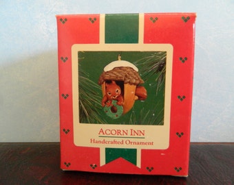 Hallmark Keepsake Squirrel Ornament "Acorn Inn"