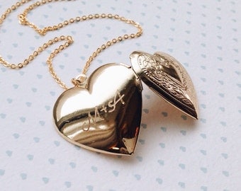 Gold Heart Locket / Engraved Locket / Wedding Gift for Daughter / Gift for Bride from Groom. Mother of the Bride Gift / Gift for Wife