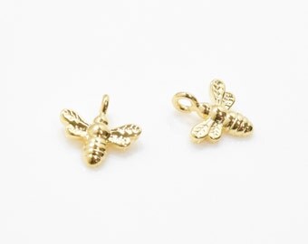 Bee Pendant . Honeybee Pendant . Tiny Bee Charm . 16K Polished Gold Plated over Brass - 2pcs / IA0168-PG
