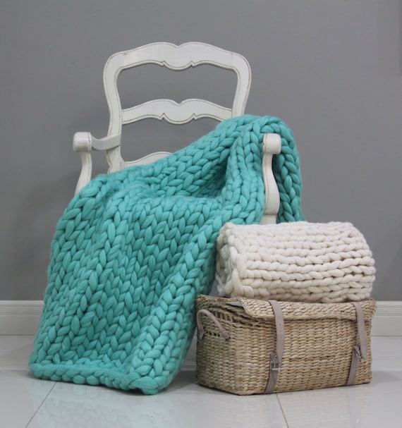 SALE Chunky Knit blanket, Wool knit blanket, Knitted blanket, Chunky blanket, Knit Throw Blanket, super bulky blanket, Gift for Her, Mint