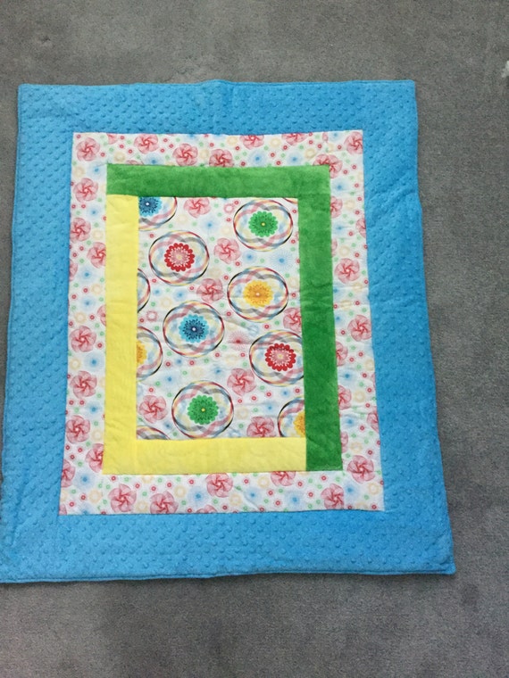 Soft fluffy geometric patterned baby quilt by CozyCustomQuilts