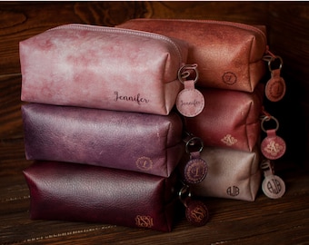 Makeup bag, wedding gift, travel bag, toiletry bag, cosmetic bag, leather makeup bag, leather toiletry bag, leather travel bag