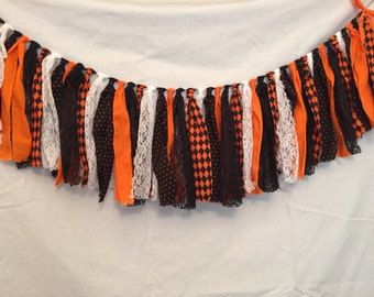 Halloween Garland/Plaid Garland/Halloween Decorations/All Hallow's Eve Decor/Orange Garland/Black Garland/Halloween Party Decor/Autumn Decor