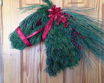 Happy Holiday Horse Head Wreath -medium - red bell