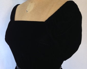 1980s black velvet dress by Samuel Blue