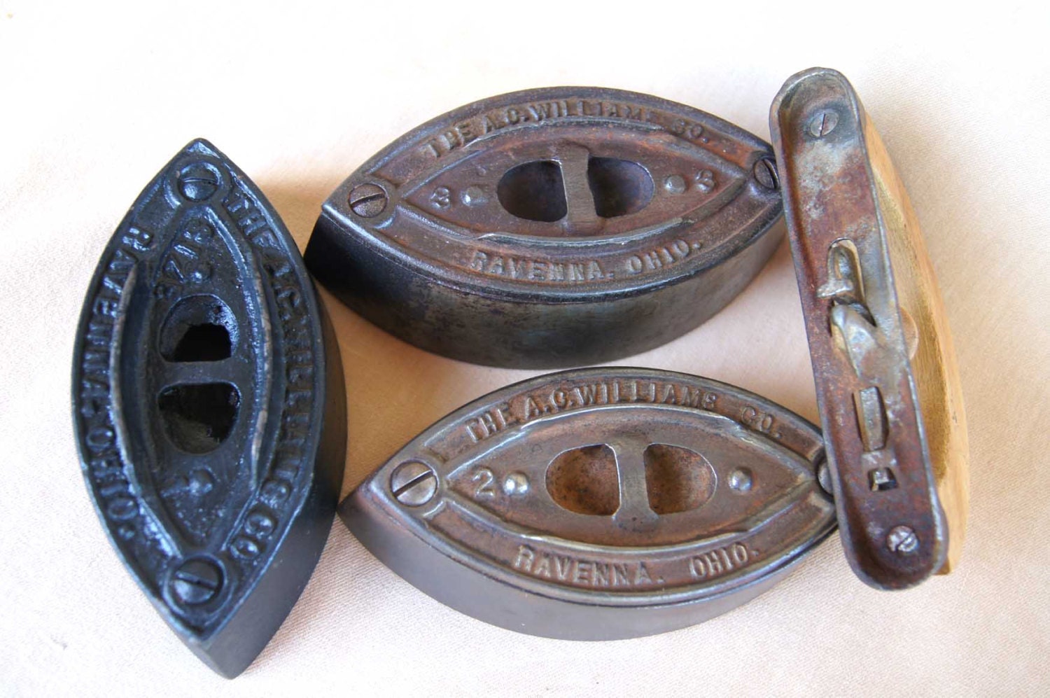 The A.C. WILLIAMS Co. Ravenna Ohio. SADIRON 4 Piece Set