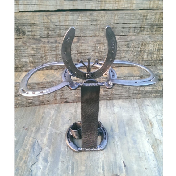 Rustic horseshoe wine rack horseshoe art metal wine stand