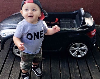 Grey Birthday Shirt, I am One Birthday Shirt, Boy Birthday Shirt, 1st Birthday Shirt, Boys First Birthday, One Shirt, One Birthday Outfit