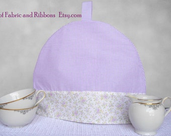 Tea cozy. Violet Tea cosy. Fabric tea cosy. Handmade tea cosy. Housewarming gift.