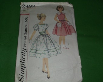 Vintage Simplicity Pattern 2432 Girls size 10 dress