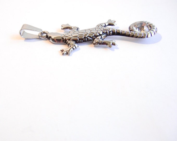 Silver-tone Lizard Pendant with Tail Around Rhinestone