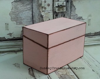 FREE SHIP Pink Shabby Chic Wood Recipe Box / Rustic / 4x6 Cards / Crafts / Organizing Storage / Candy Box / Trinket Memory Keepsake Box