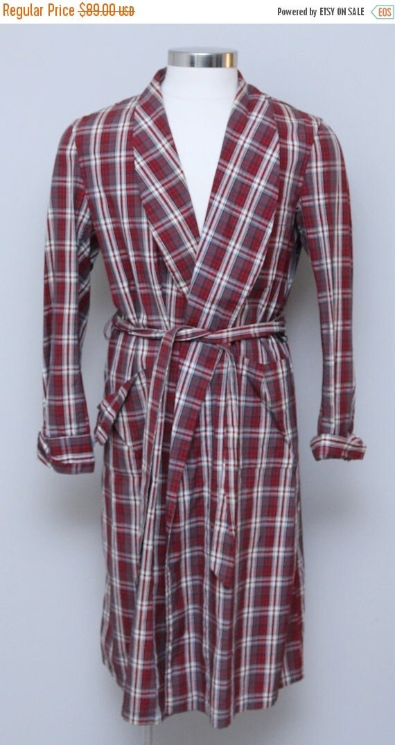 SALE 1950s mens red and green plaid cotton robe / 50s by LivedIn