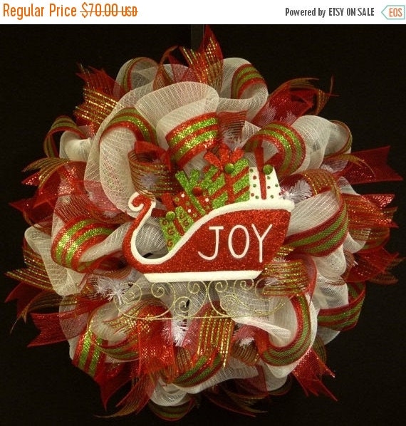 HOLIDAY SALE Red White Green Christmas Wreath, Poly Mesh Wreath, Poly Mesh Supplies, Deco Mesh (848)