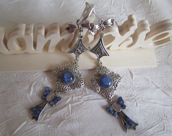 Boucles d'oreilles romantiques en métal argenté "Noeuds bleus"