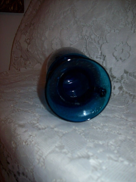 Vintage Blue Bubble Glass Vase w/ Small Handles Only 12 USD